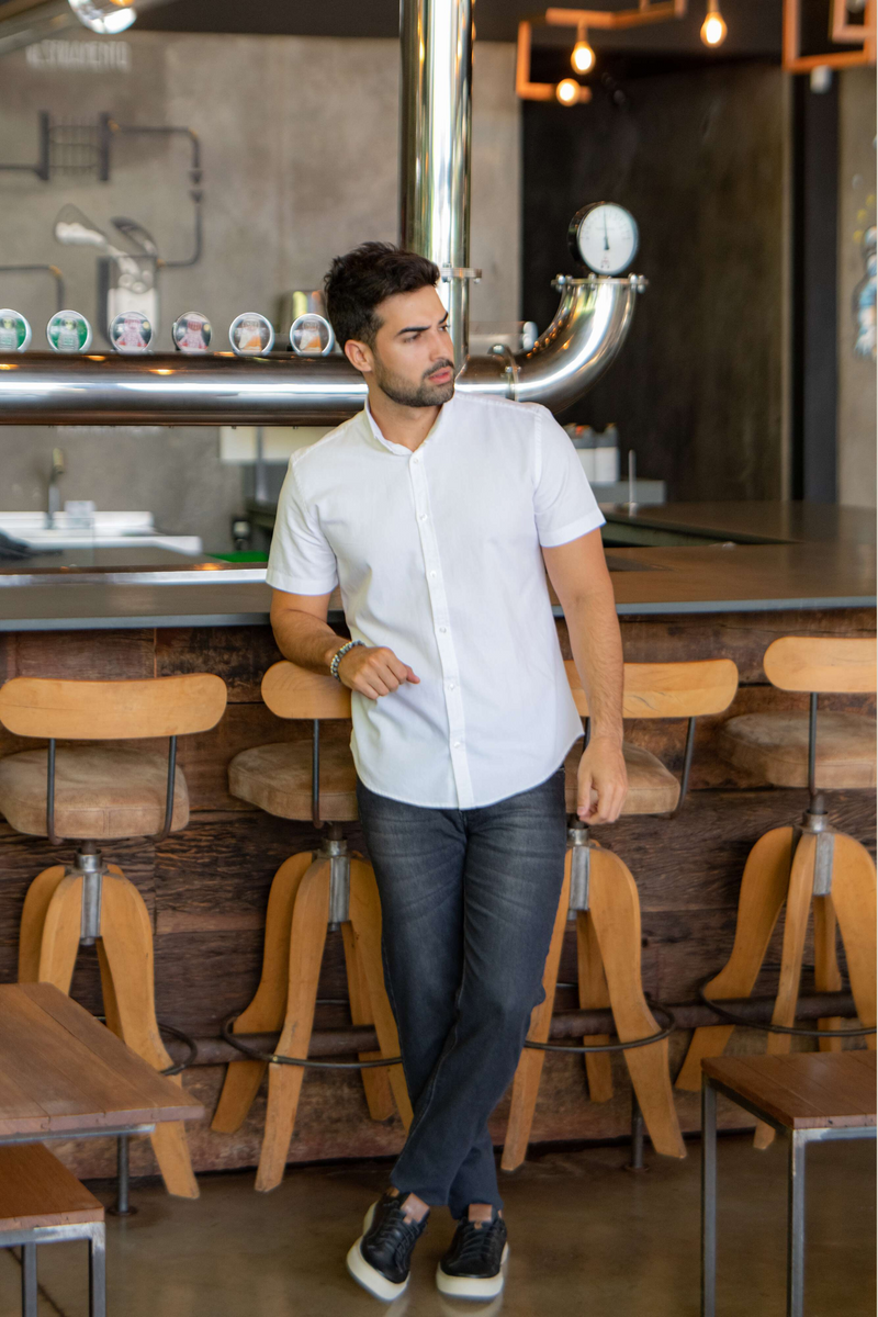 Camisa manga curta slim fit linho